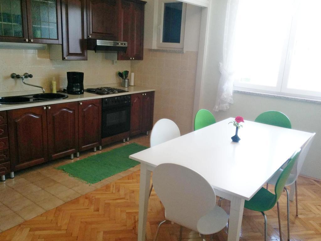 Apartment Ana Бродарика Екстериор снимка